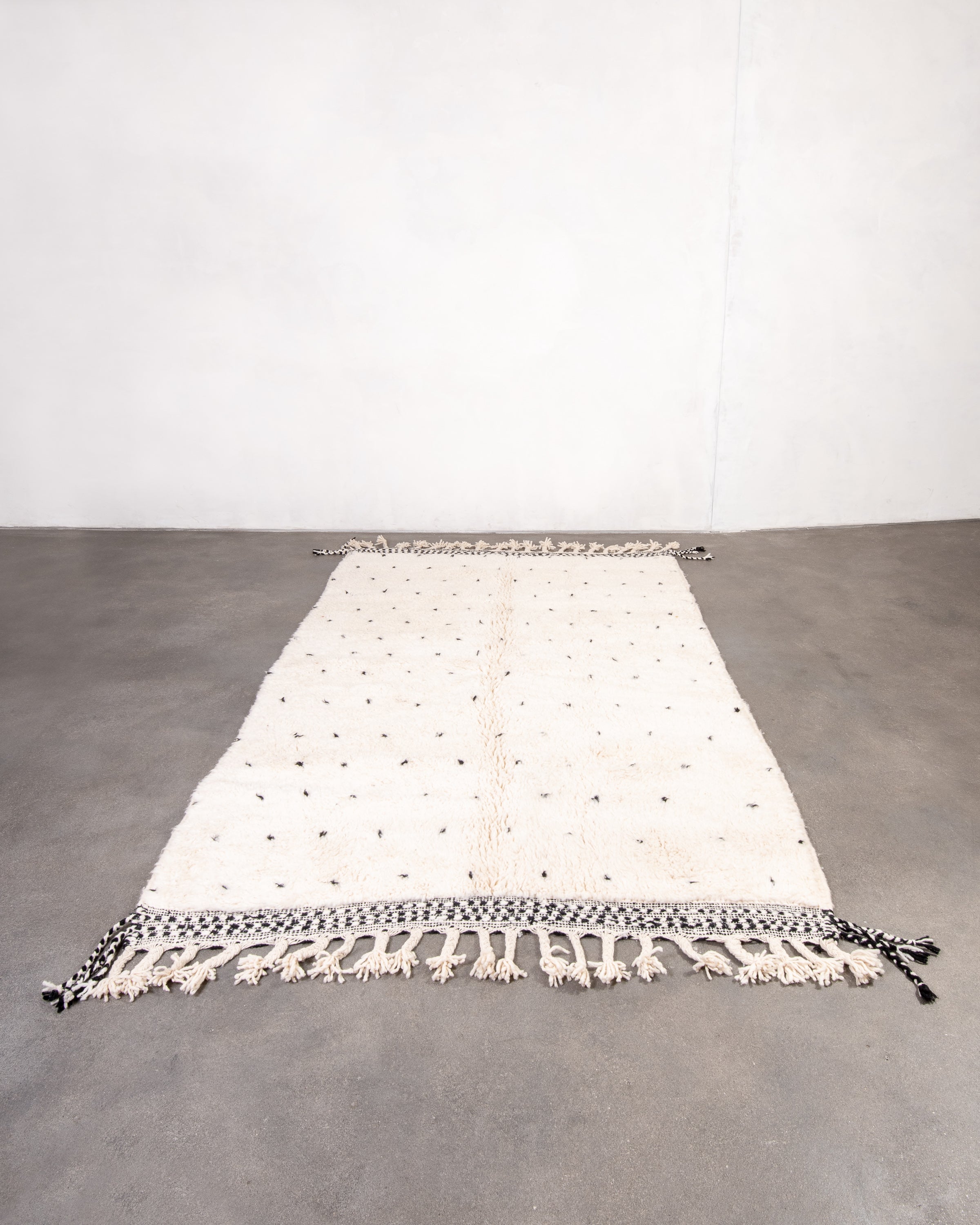 Modern designer handcrafted Berber rug from morocco Beniourain with beautiful colors and patterns
